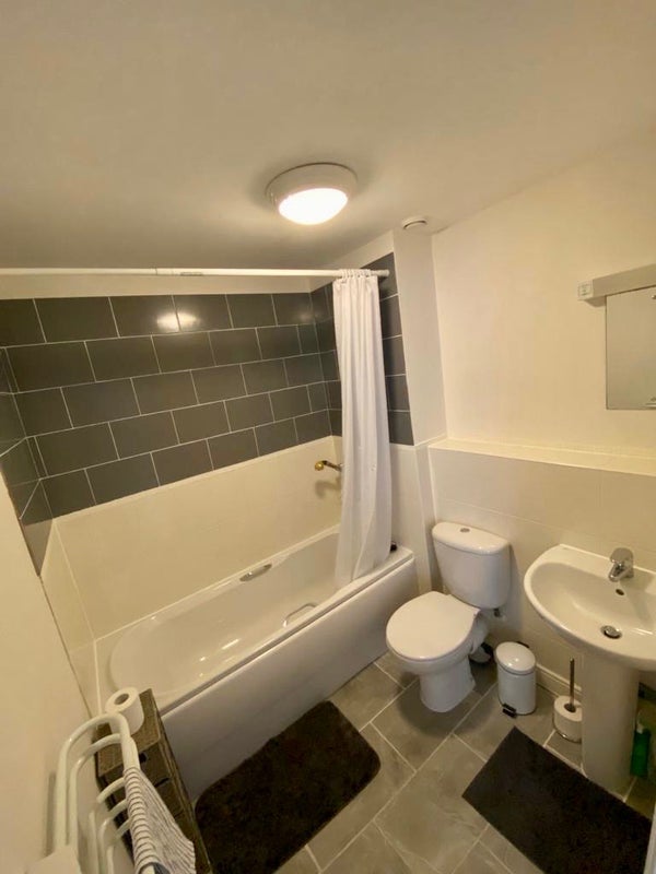 Flat Maltings Close in Greater London