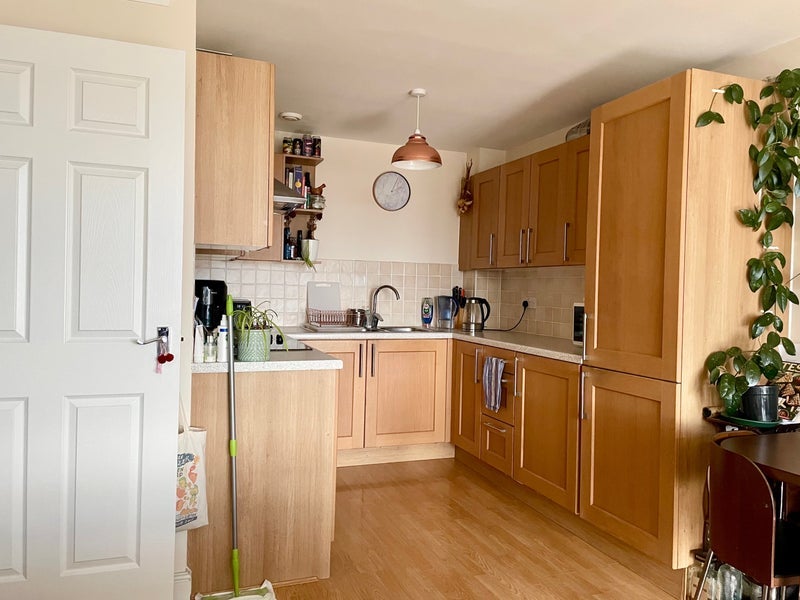 Flat Maltings Close in Greater London
