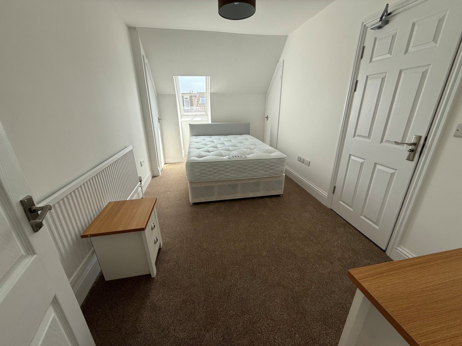 Room Berriedale Close in Adur