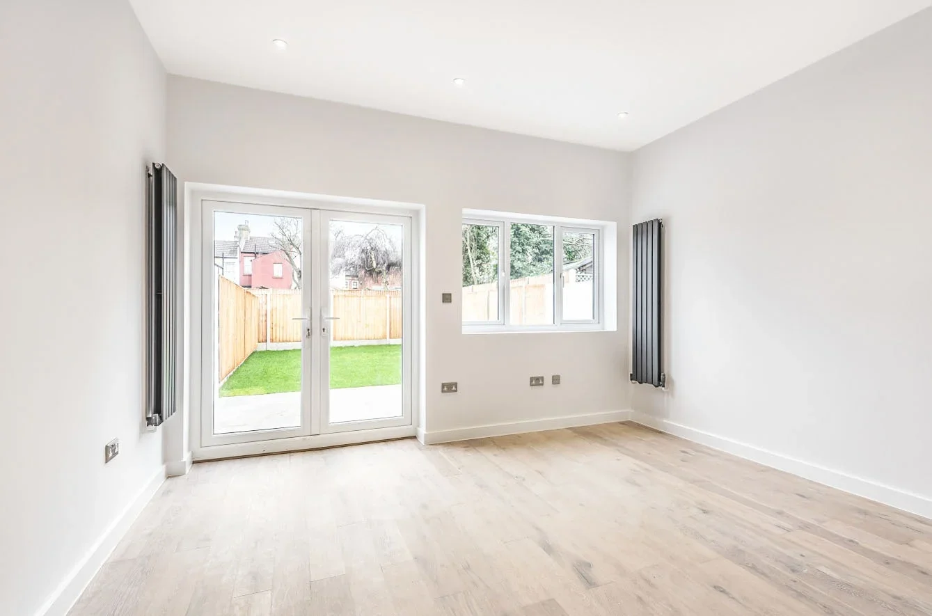 Flat Manchester Road in Greater London