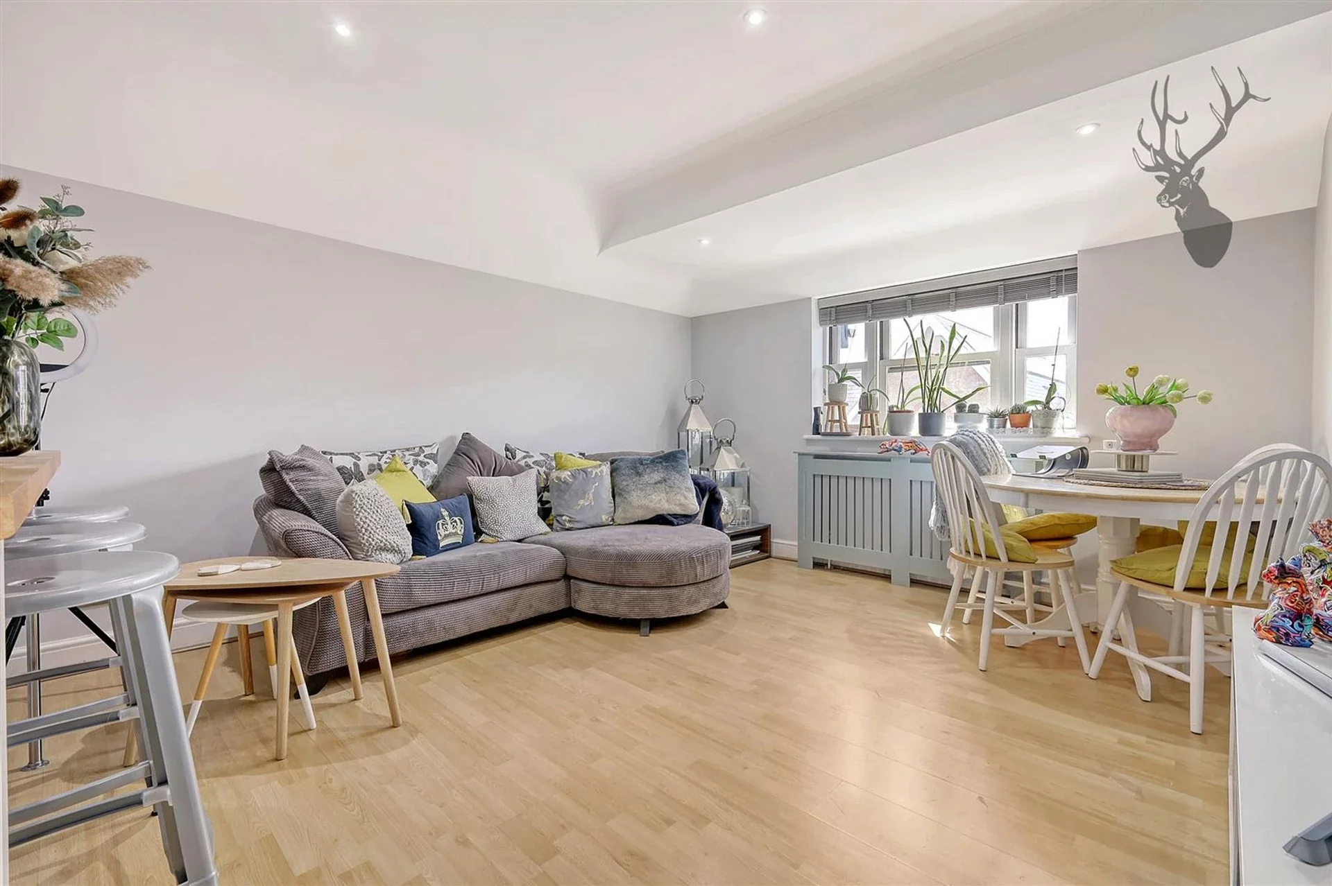 Flat Court Yard in Greater London