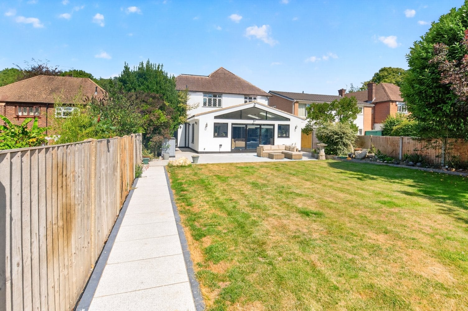 House Windsor Drive in Greater London