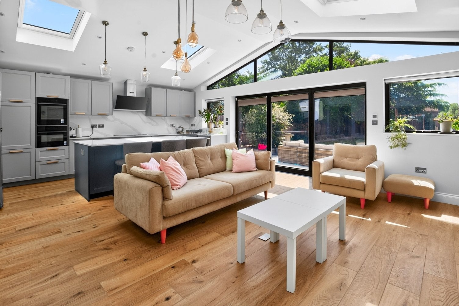 House Windsor Drive in Greater London