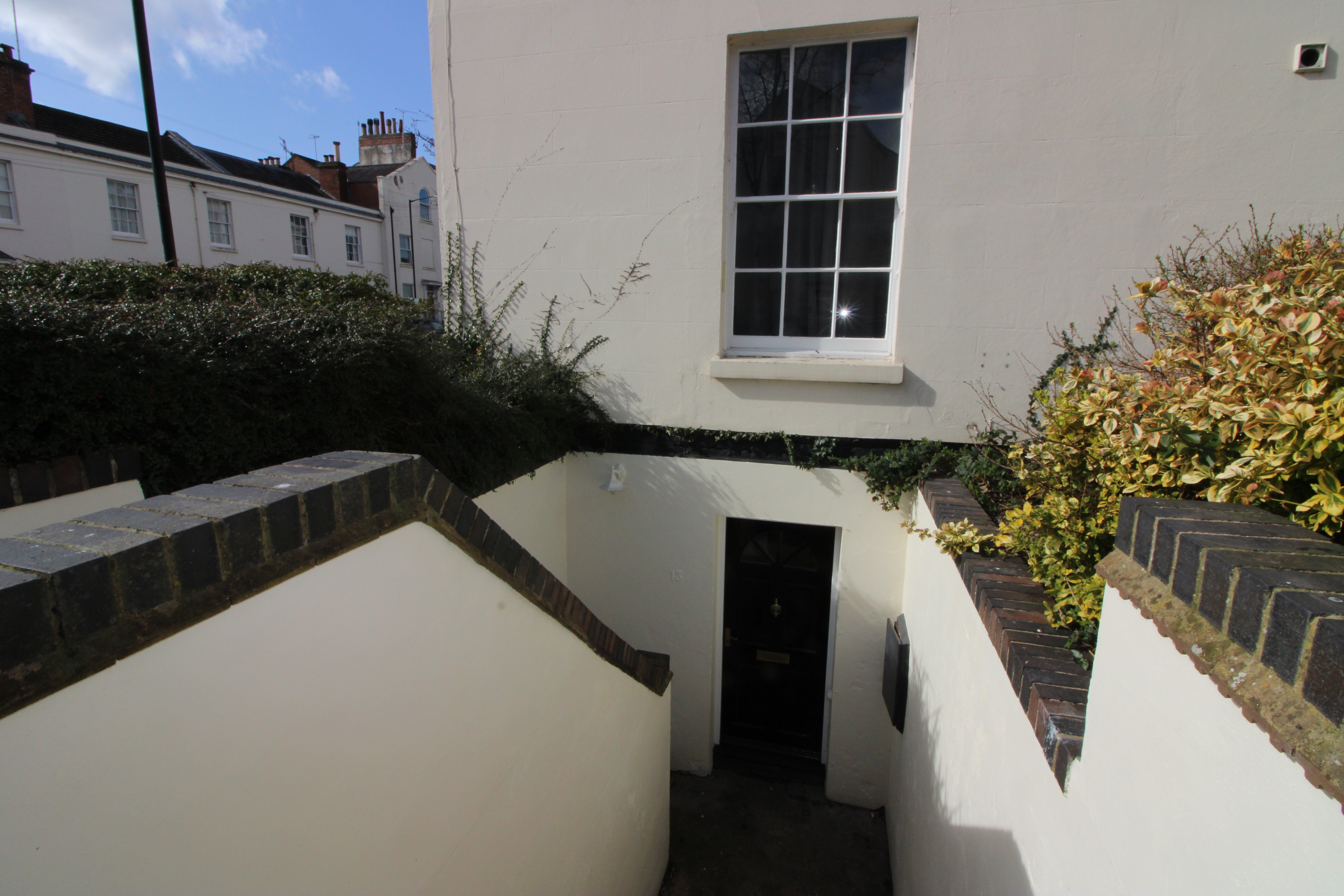 Flat Portland Place East in Royal Leamington Spa