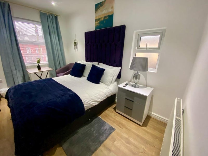 Room Furness Road in Manchester