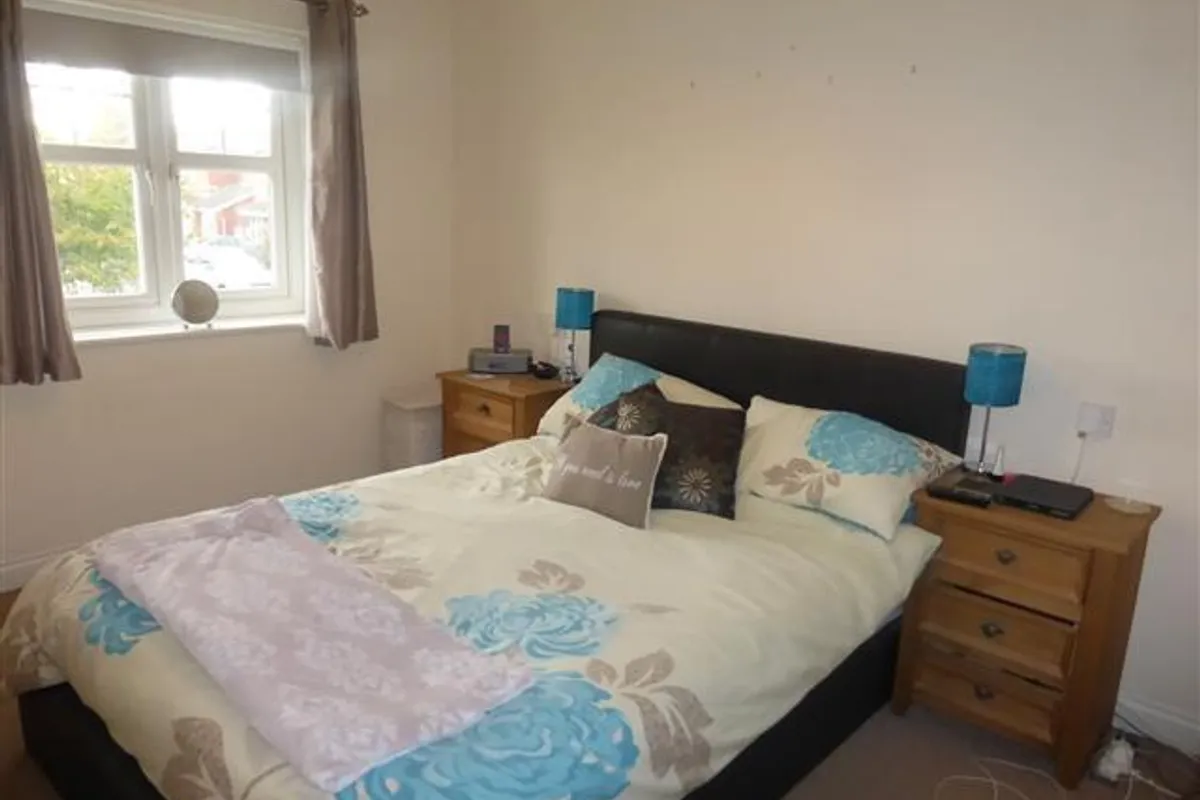 House Wantage Close in Rushden