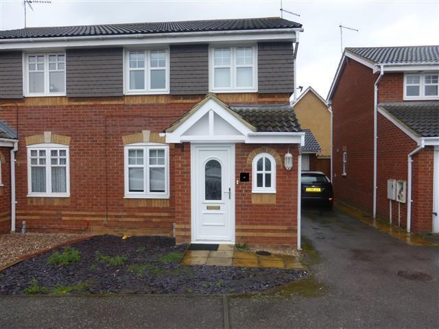 House Wantage Close in Rushden