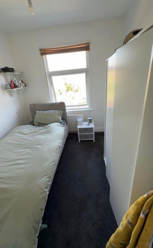 Room Rising Brook in Stafford