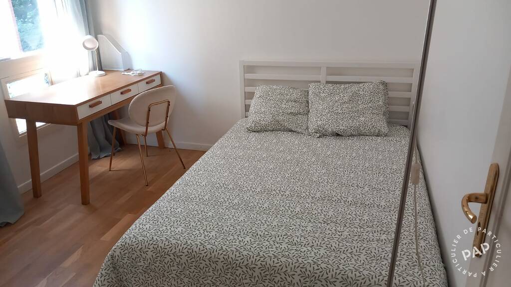 Room Boulevard du Port in Cergy