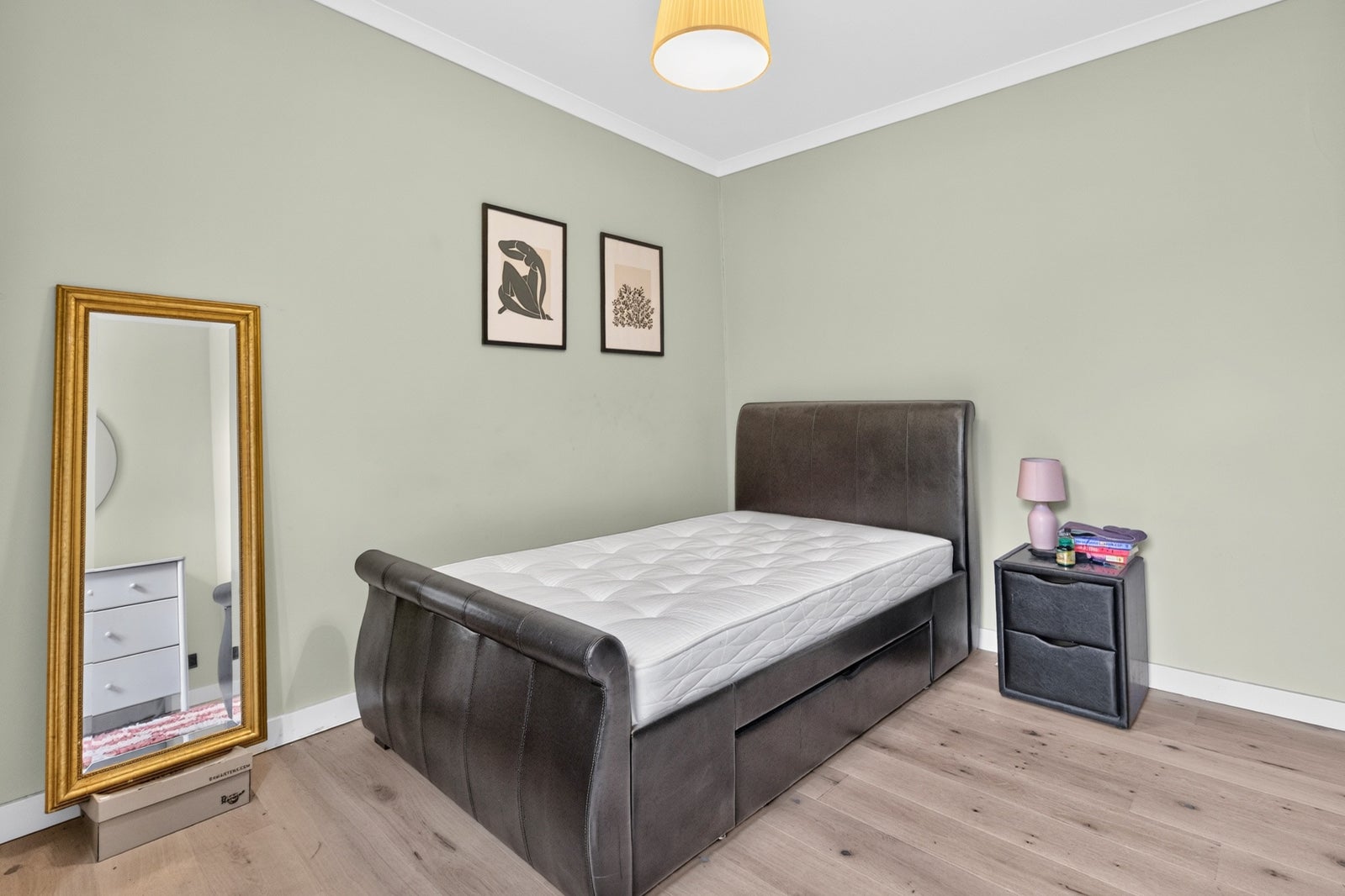Flat Amhurst Road in Greater London