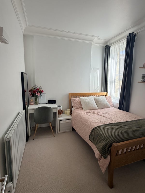 Flat Ealing Green in Greater London