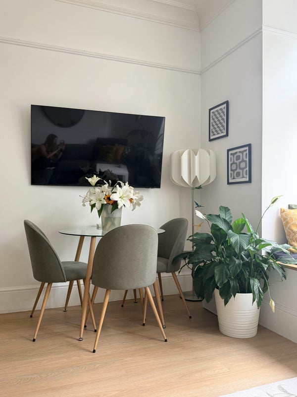 Flat Ealing Green in Greater London