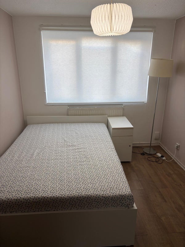 Room Gawsworth Close in Greater London