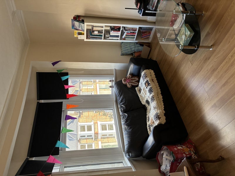 Room Ravenshaw Street in Greater London