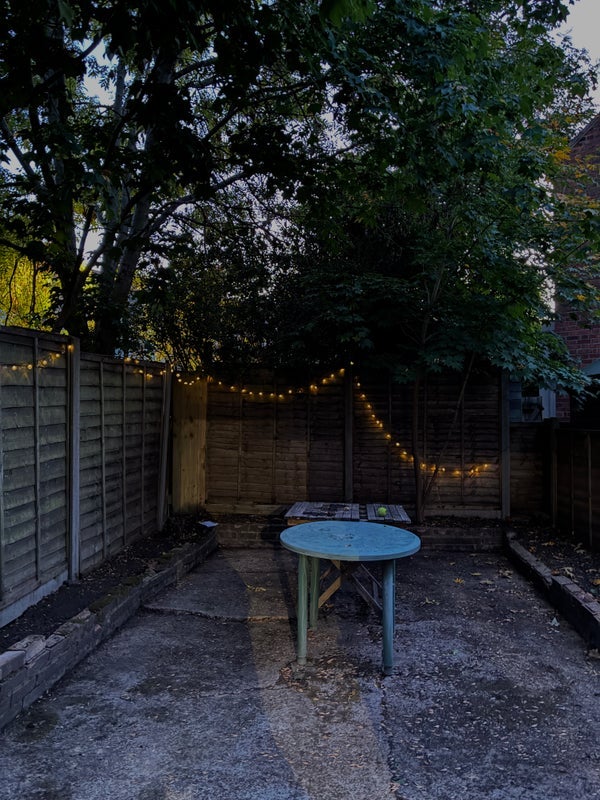 Room Ravenshaw Street in Greater London