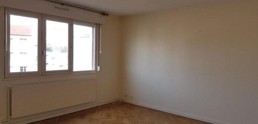 Flat Rue Gervais Bussière in Villeurbanne