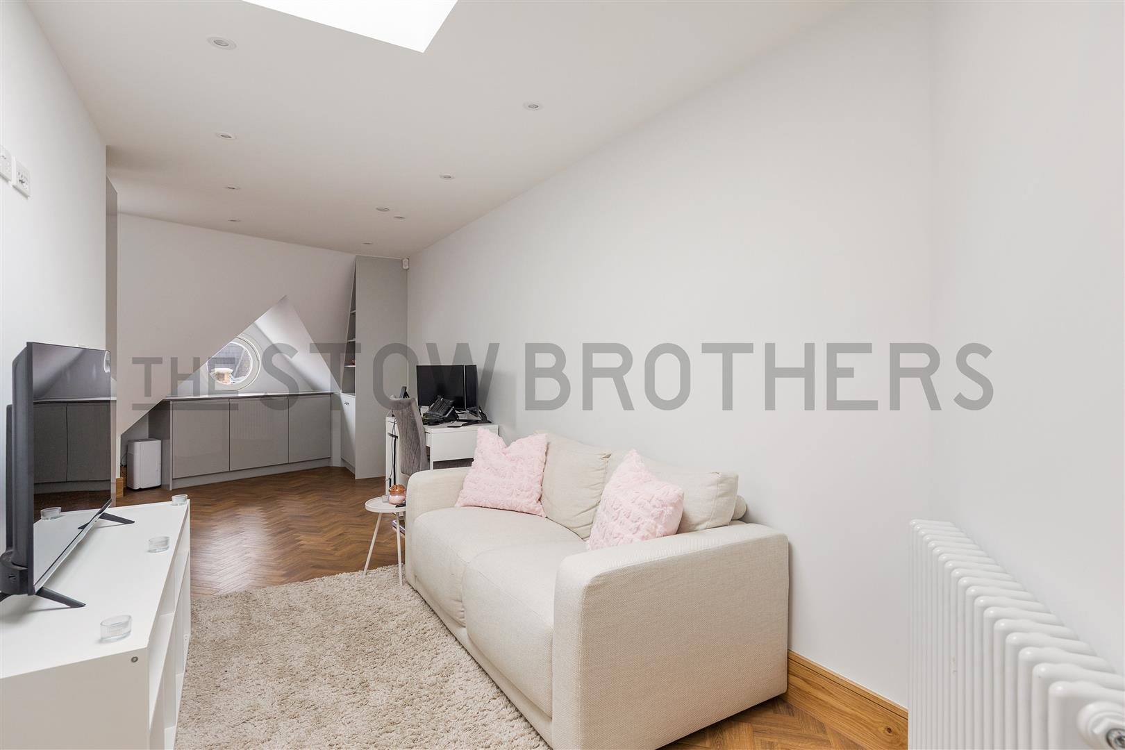 Flat The Broadway in Greater London