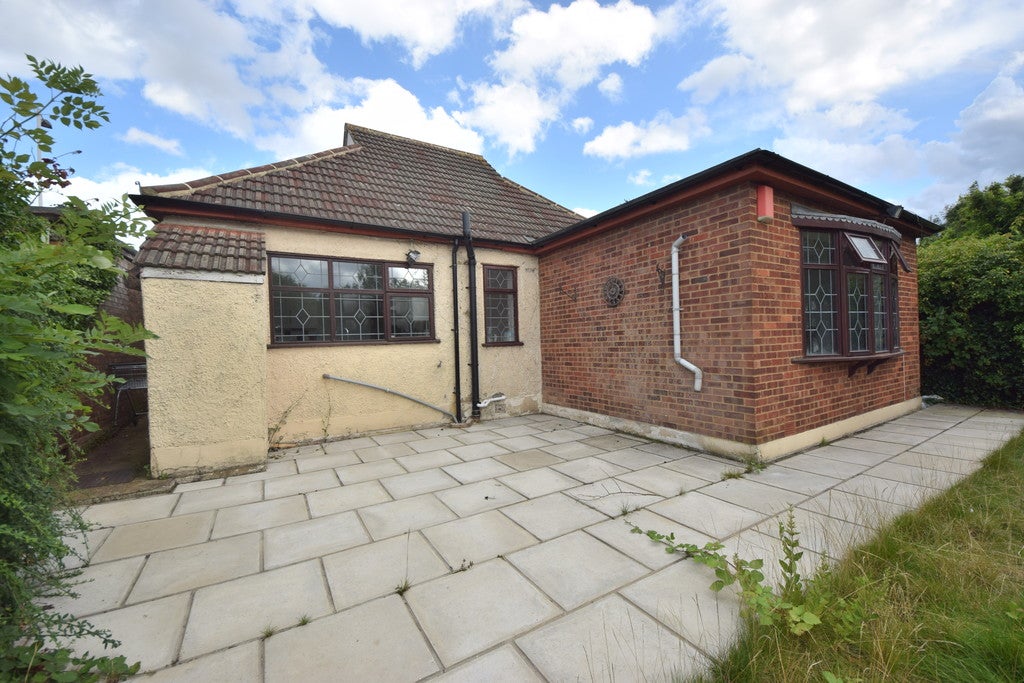 House Collier Row Lane in Greater London