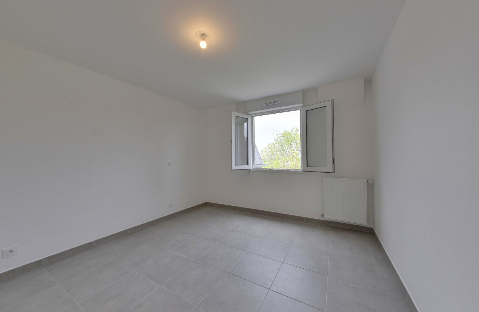 Flat Avenue Georges Foureau in Le Plessis-Trévise