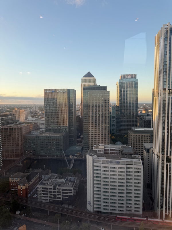 Room Harbour Way in Greater London
