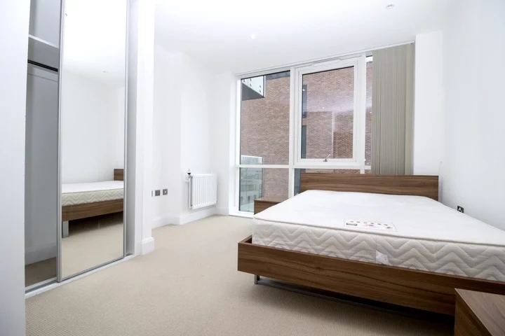 Flat Corsican Square in Greater London