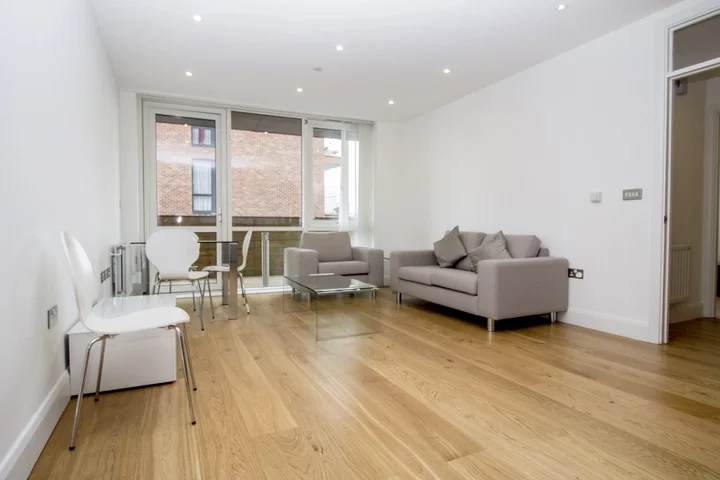 Flat Corsican Square in Greater London