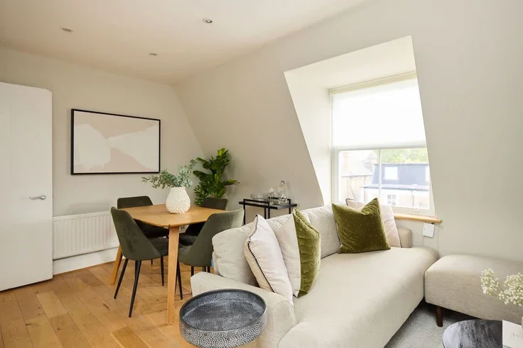 Flat Adamson Road in Greater London