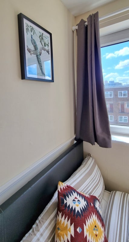 Room Jamaica Road in Greater London