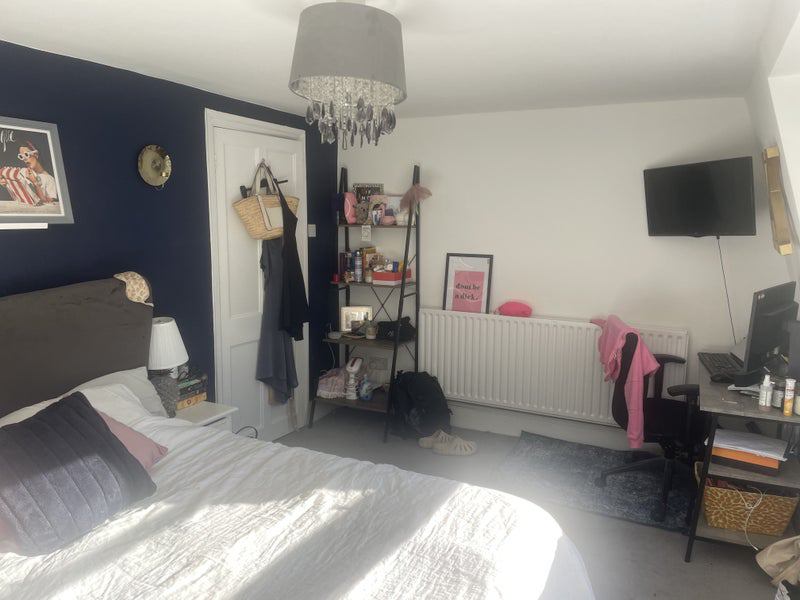 Room Merrick Square in Greater London