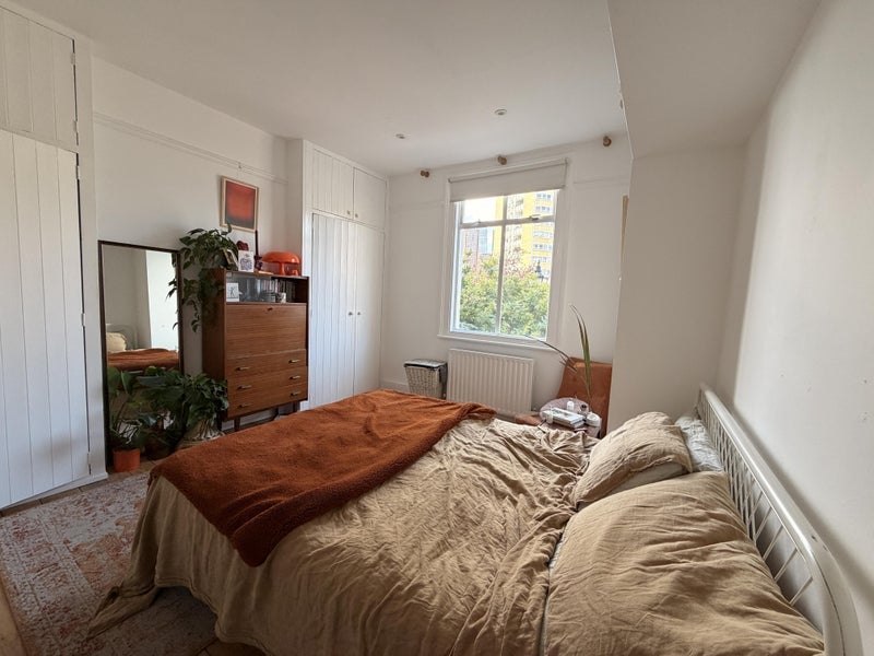 Room Claylands Road in Greater London