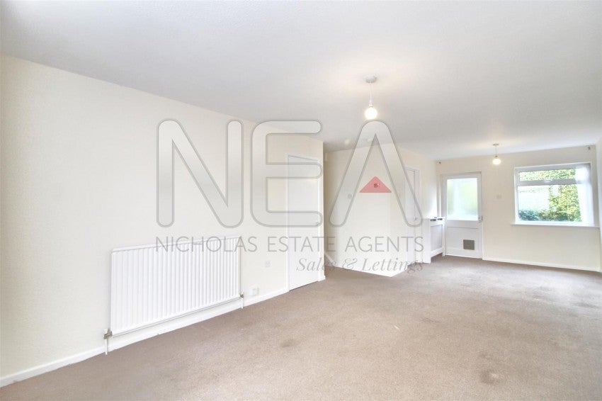 House Netley Close in Reading