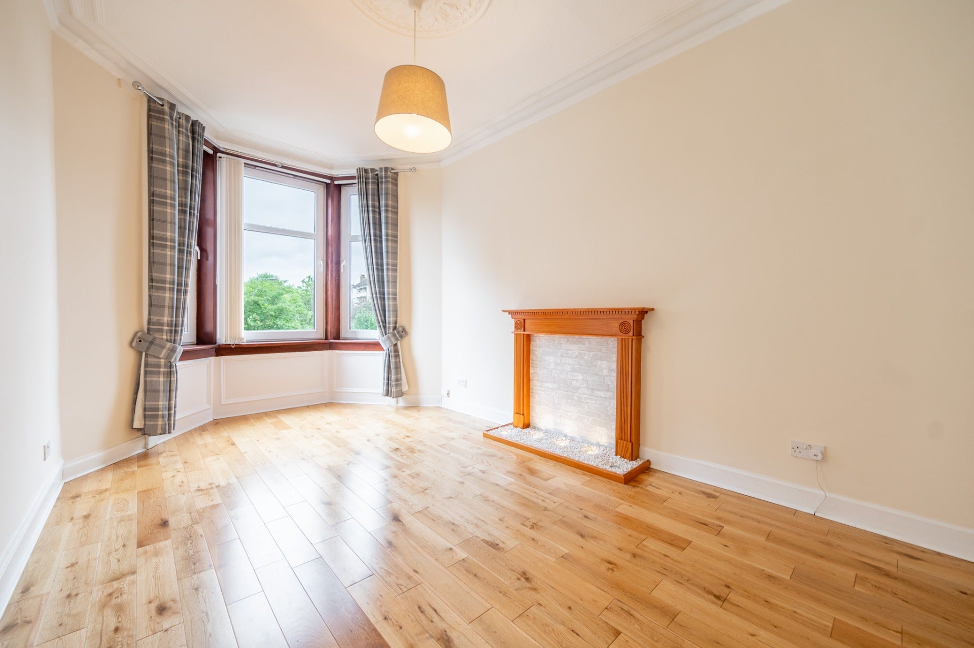 Flat Thornwood Avenue in Glasgow