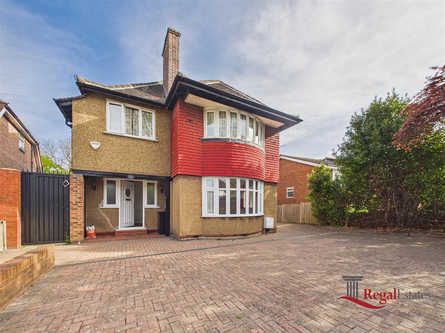 House Oakington Avenue in Greater London
