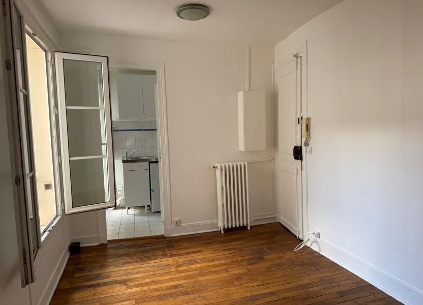 Chambre Avenue de la République à Paris