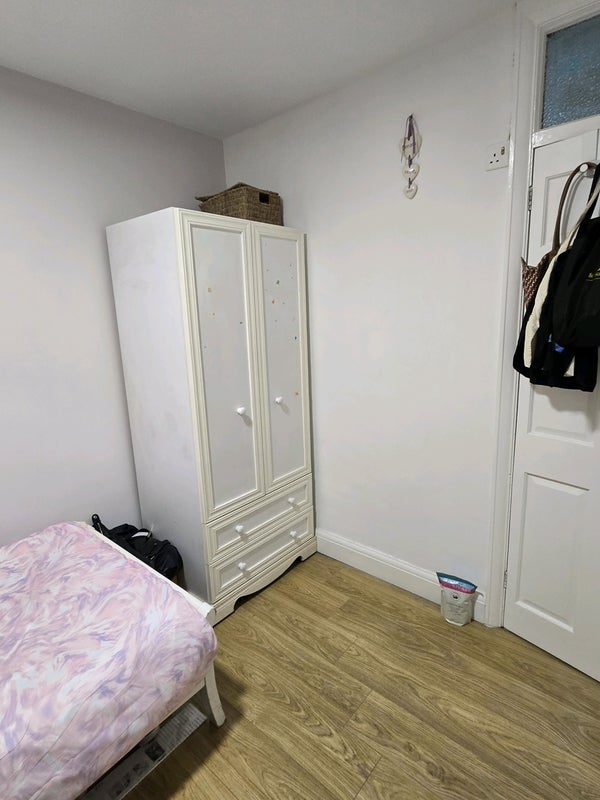 Room Nettleden Avenue in Greater London