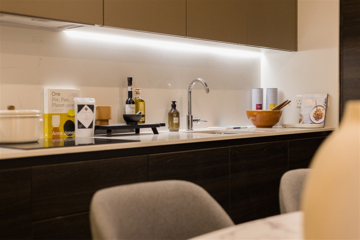 Flat McEwan Square in City of Edinburgh