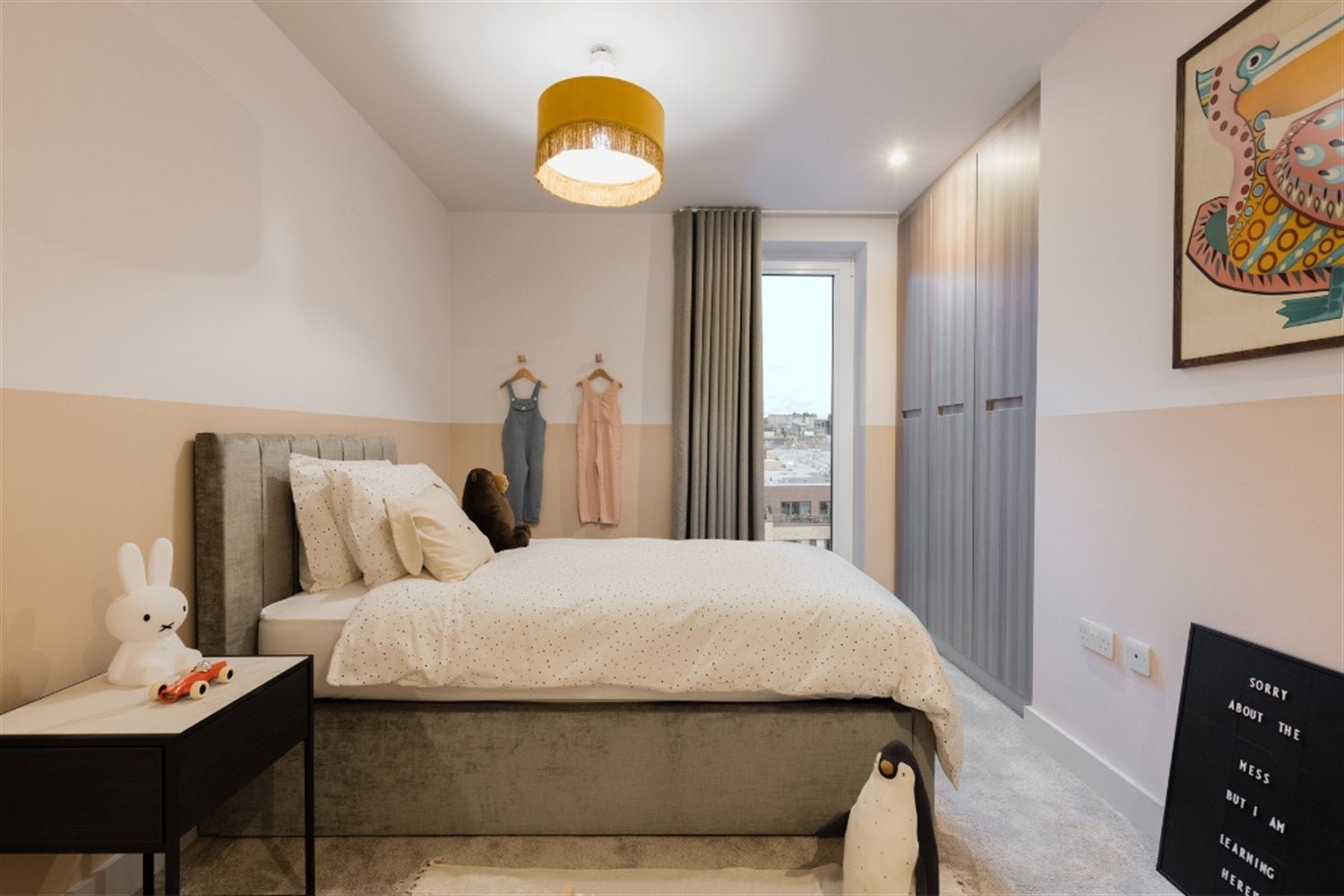 Flat McEwan Square in City of Edinburgh