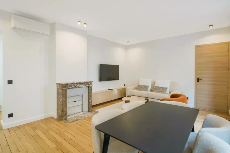 Appartement Rue Copernic à Paris
