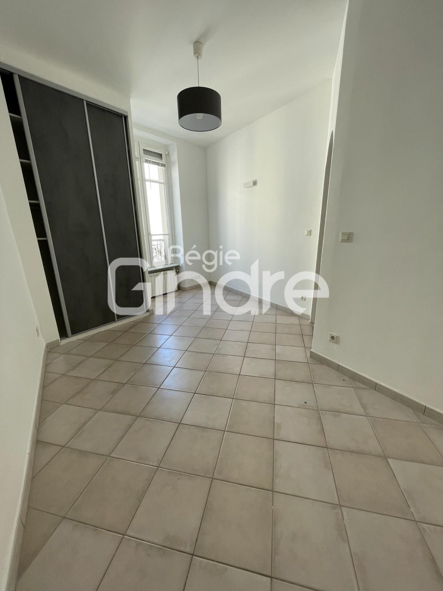 Flat Rue de Cuire in Lyon