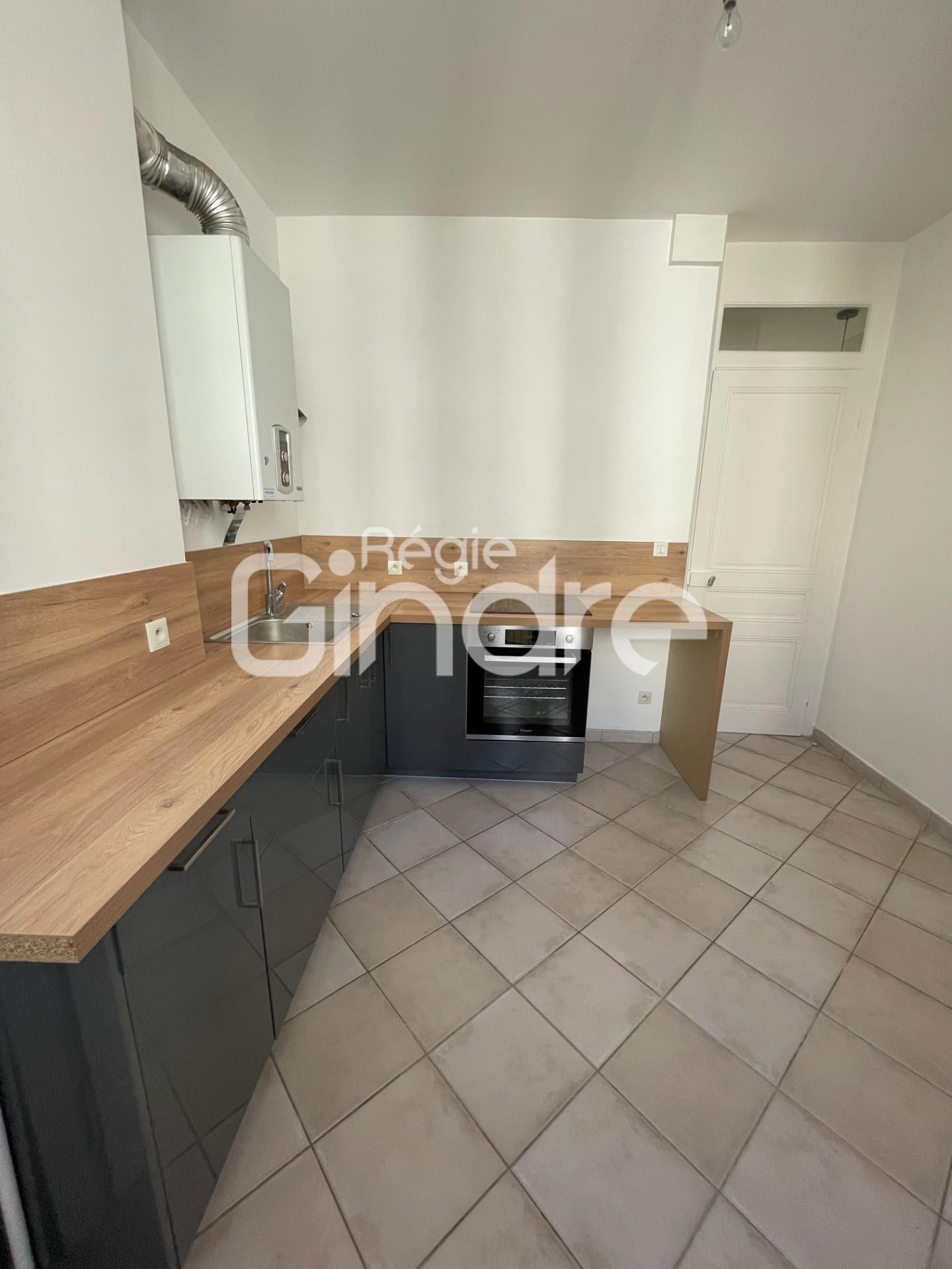 Flat Rue de Cuire in Lyon