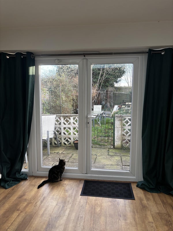 Room Llewellyn Road in Royal Leamington Spa