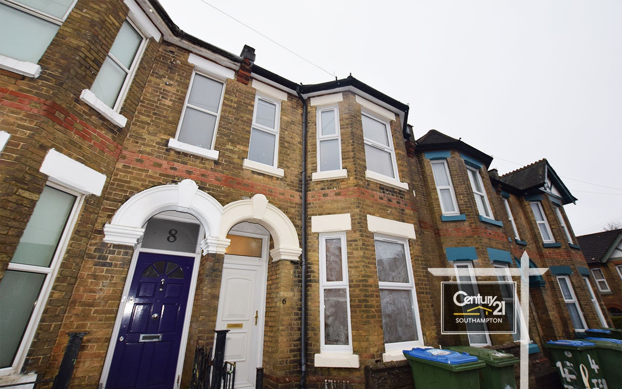 House Tennyson Road in Southampton