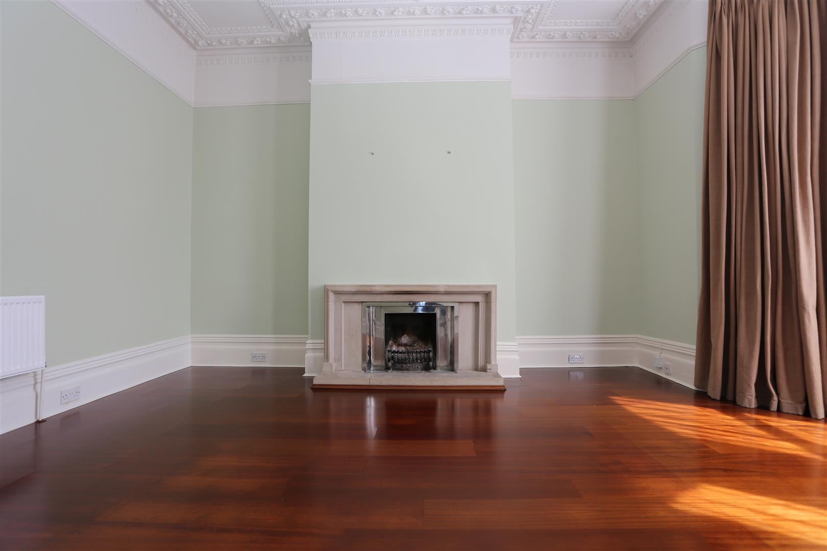 Flat Wilbury Gardens in Portslade by Sea