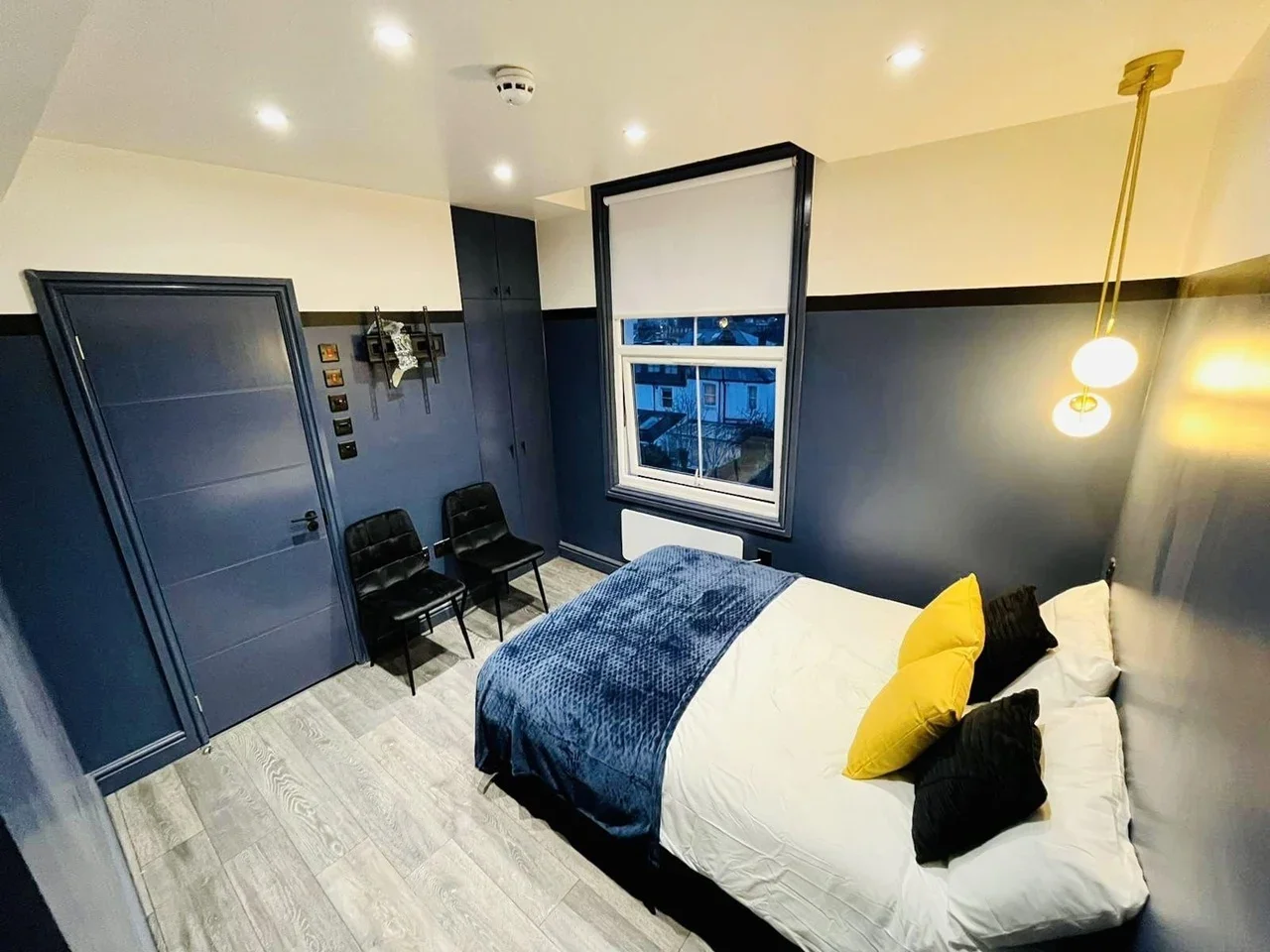 Room Alfred Road in Greater London