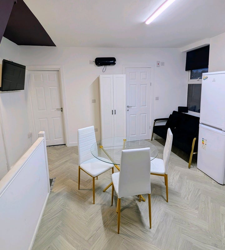 Room Gledhow Terrace in Leeds