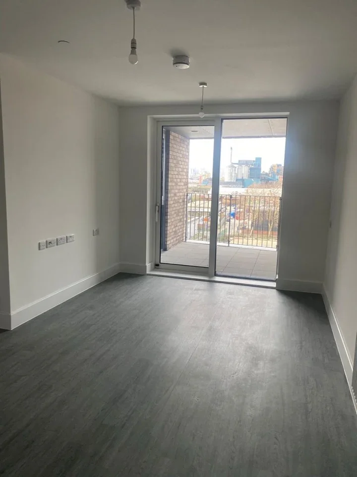 Flat Store Road in Greater London