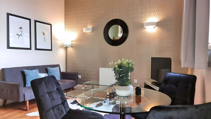 Flat Ladbroke Grove in Greater London
