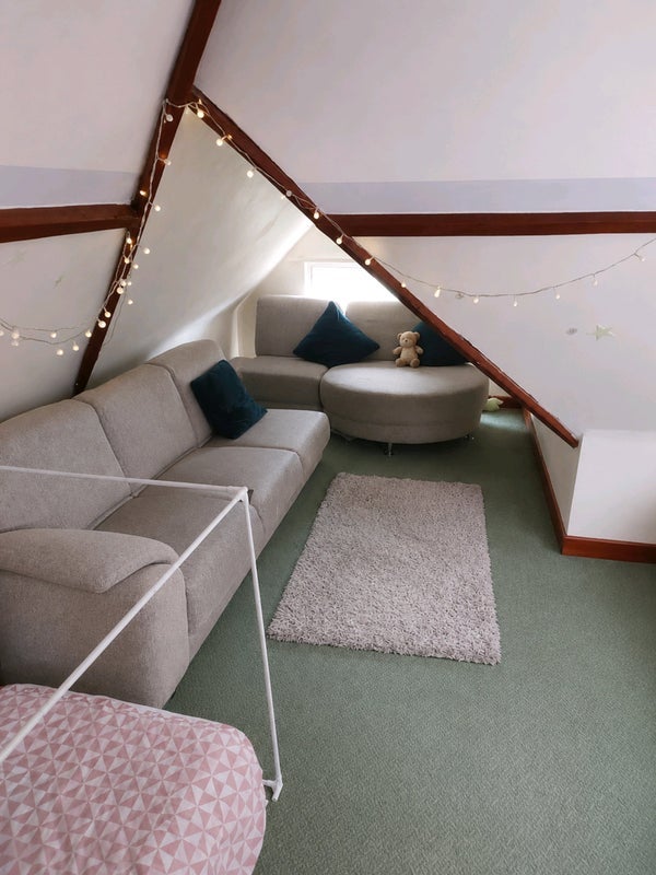 Room Parkstone Road in Poole