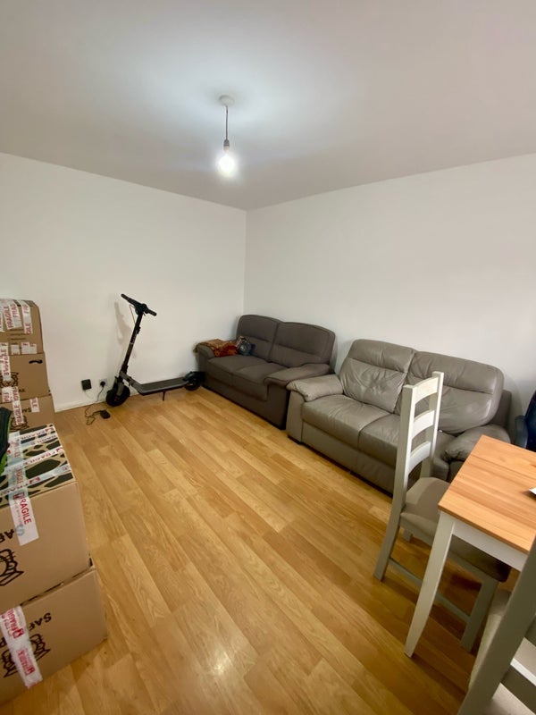 Flat Cliff Mount in Leeds