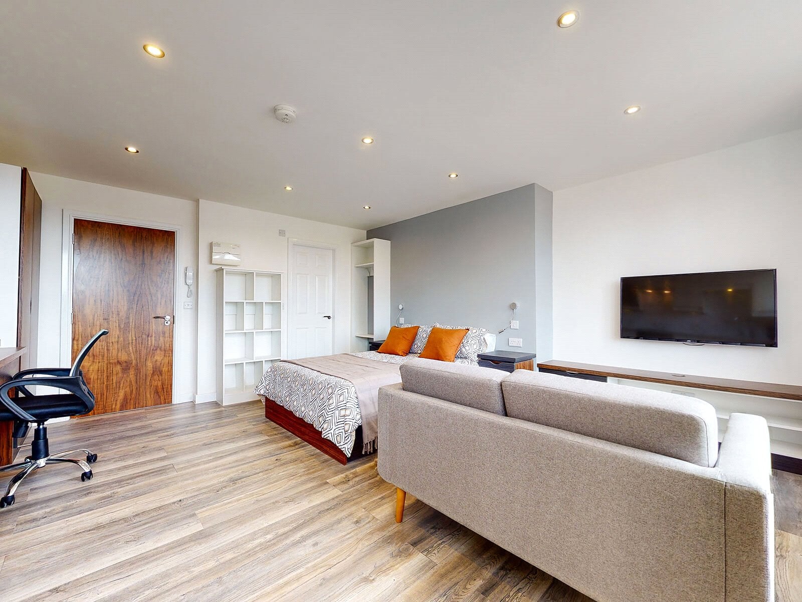Flat Hyde Terrace in Leeds